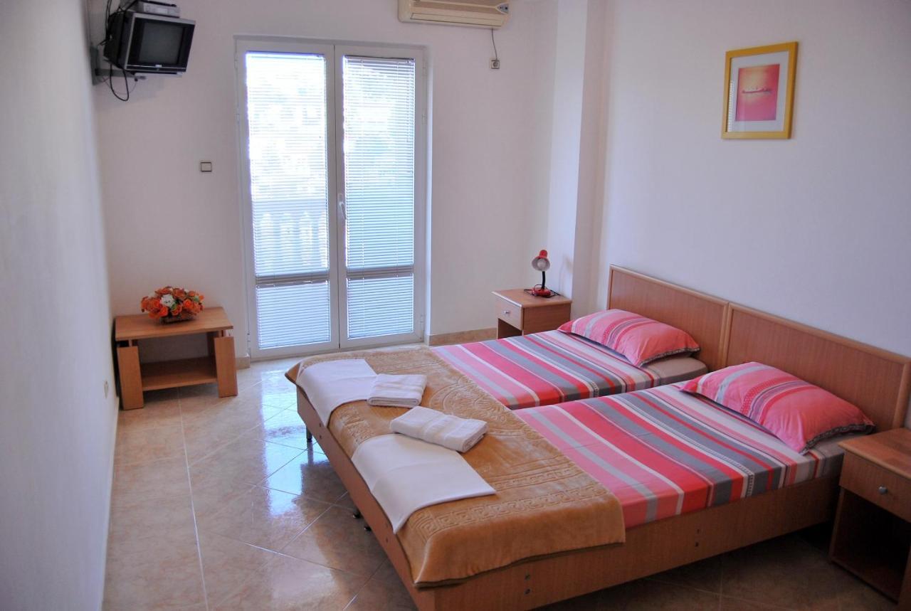 Omega Apartments Ulcinj Ngoại thất bức ảnh